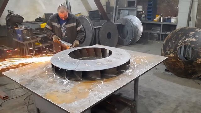 Момент дня: изготовление рабочего колеса дымососа серии ДН смотреть онлайн