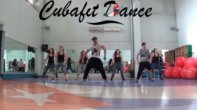 Reggaeton Cubano Chocolate MC Ft. Los 4- Crik Crak (Remix) смотреть онлайн