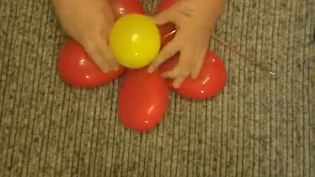 Цветок из шаров. Flower of balloons смотреть онлайн