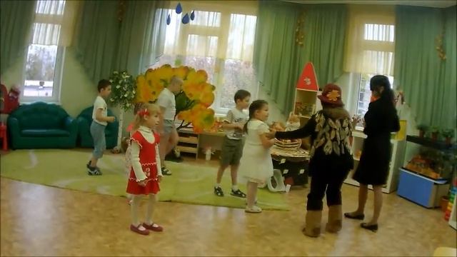 Комплексное занятие "Прогулка в осенний лес" смотреть онлайн