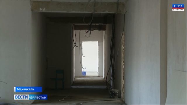 Абдулмуслим Абдулмуслимов вновь ознакомился с ходом капитального ремонта 42 ой махачкалинской школы смотреть онлайн