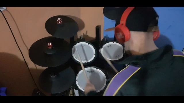 DRUM COVER - STAIND - IT'S BEEN AWHILE - ROLAND TD 1DMK + EZDRUMER . смотреть онлайн