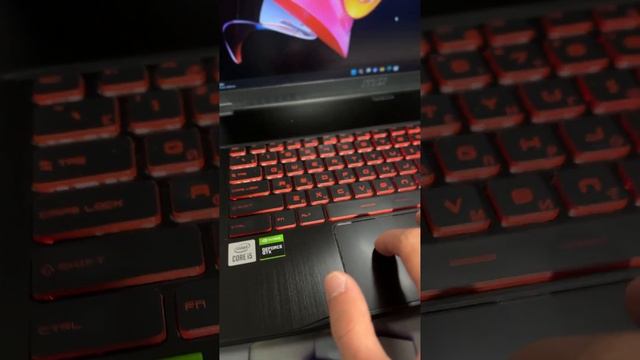 Когти дракона: обзор игрового ноутбука MSI в красно-черном исполнении смотреть онлайн