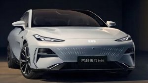 Экран на 45 дюймов и разгон до сотни за 3,5 секунды: новый Geely Galaxy E8 все ближе к России