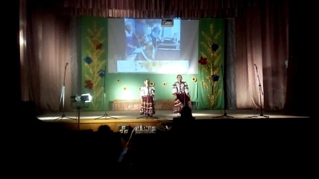 "На горе колхоз". Юлия Дубровина и Арина Бейфус. Дуэт Забава. смотреть онлайн