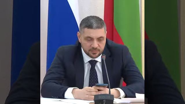 Губернатор Забайкальского края Александр Осипов записывается на прививку от COVID по телефону смотреть онлайн