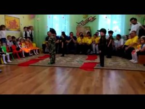 Танец средней группы ко Дню Победы и Дню Защитника Отечества.