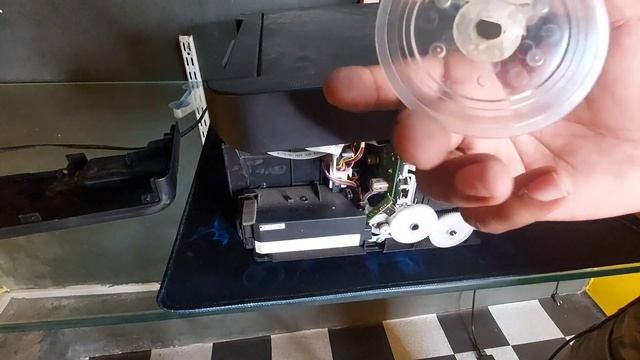 Epson l3250 printer red light blinking and showing error code 034004 , 0000403 смотреть онлайн