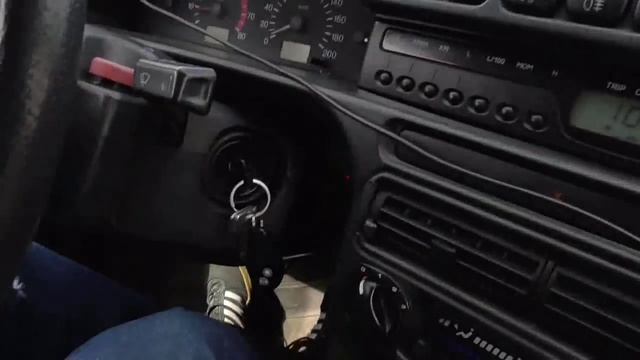 С педалью сцепления работаем как удобно . Автоинструктор. смотреть онлайн