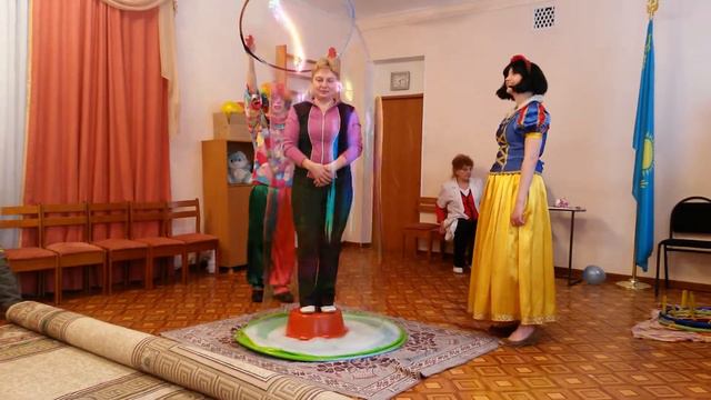Мы в пузырях Евин ДР 5 лет смотреть онлайн
