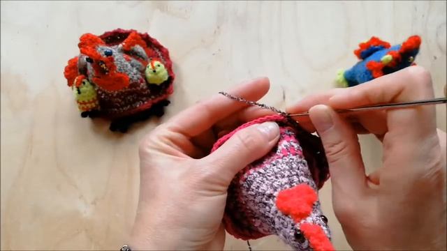 М.К. Курочка с цыплятами крючком. ч. 2 смотреть онлайн