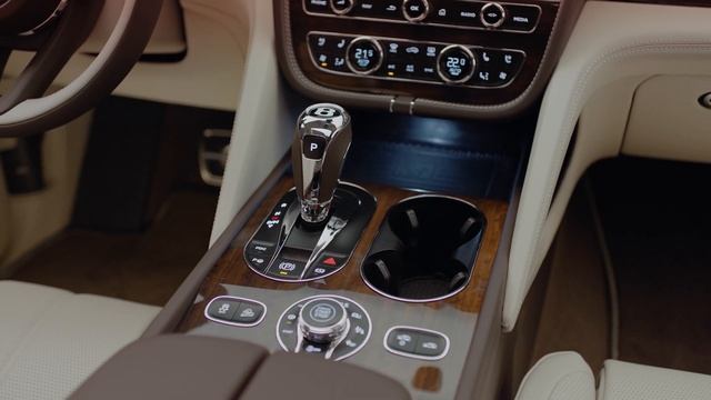 The New Bentley Bentayga V8 Interior | Bentley of Houston смотреть онлайн