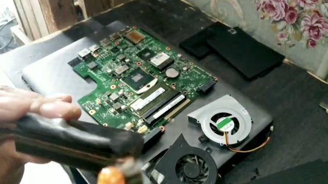 Ganti CPU Fan Toshiba Satellite L 745 смотреть онлайн