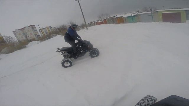 НЕПРЕДВИДЕННАЯ ПОЛОМКА!!! СПАСИБО МОТОБРАТУ ПАВЛИКУ. ВЫРУЧИЛ. ВАЛИМ БОКОМ НА КВАДРАТАХ. ЧАСТЬ 2 смотреть онлайн