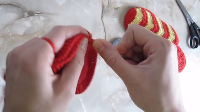 Тапочки крючком. Тапочки-шлепанцы на войлочной подошве. crochet slippers смотреть онлайн