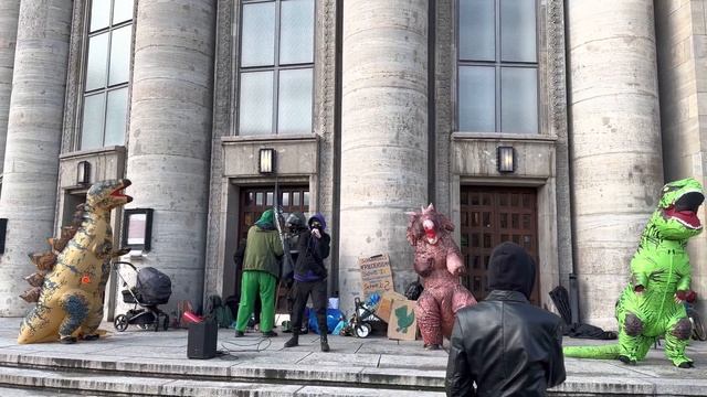 25.03.2023 #Berlin Protest gegen Anselm Lenz & KDW von antiverschwurbelte aktion & Omas gegen Recht смотреть онлайн