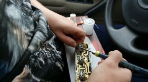 Установка видеорегистратора в рено меган 2 с помощью USB паяльника