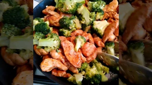 #Short STIR FRY BROCCOLI AND CHICKEN WITH OYSTER SAUCE смотреть онлайн