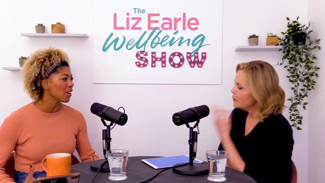 Dr Zoe Williams and the contraceptive pill with the Liz Earle Wellbeing Show смотреть онлайн