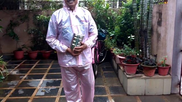 Домашняя еда для студентов. Бесплатная еда для Гучи. смотреть онлайн