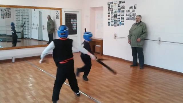 Тренировка с палками смотреть онлайн