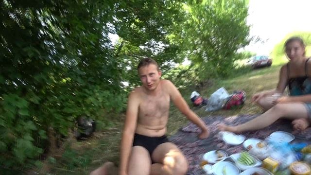 VLOG: Подводная съёмка на Sony FDR-X3000R. Underwater shooting in the river смотреть онлайн