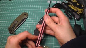 Закрытие ножей с замком Tri-Ad Lock / Back-lock против Liner lock