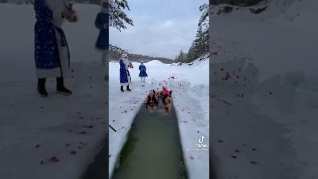 - СУРОВЫЕ РУССКИЕ БАБЫ!!!...)))😍👍 смотреть онлайн