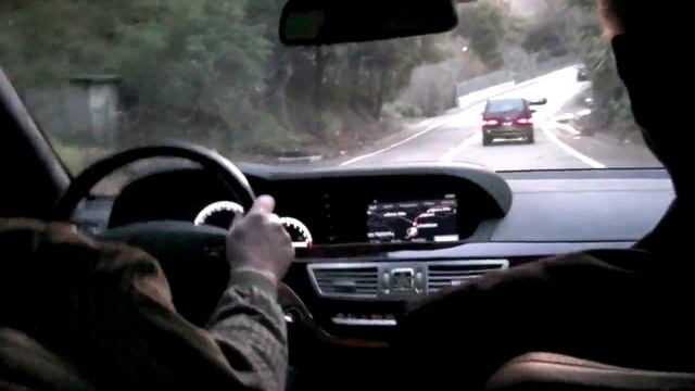 Mercedes S65 AMG 6.0-liter V12 Biturbo смотреть онлайн
