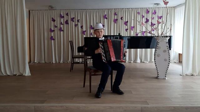 Бондарь Иван, 9 лет, 2-й год обучения, баян (младшая группа 7-9) смотреть онлайн