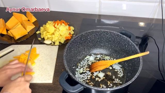 Асқабақты сорпа .Казакша рецепт.Тыквенный суп-пюре. Суп из тыквы. Pumpkin puree soup. смотреть онлайн