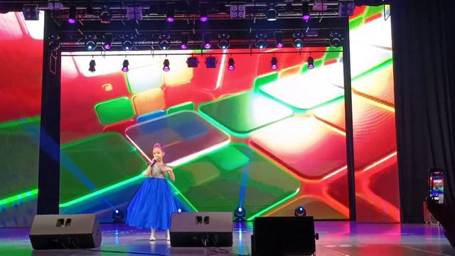 песня "Маленькая страна" @aiym2014 Айым Әсетқызы смотреть онлайн