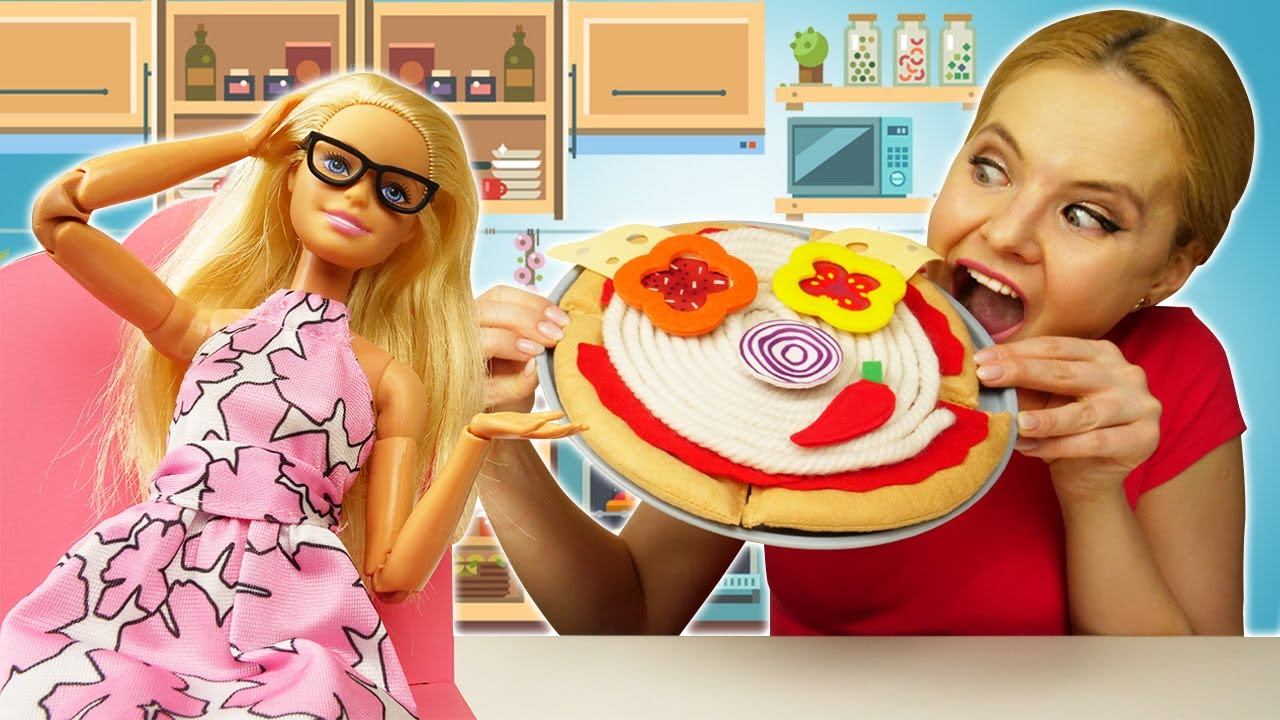 Игры для девочек в готовку с куклой Барби. Мы же подруги с Барби - готовим вместе Пиццу для Кена! смотреть онлайн