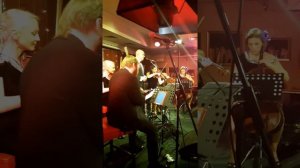 Карабас-барабас опрокинул бас