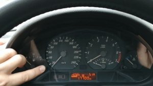 BMW E46 КАК ДА РЕСЕТНЕМ СЕРВИЗНИЯ ИНТЕРВАЛ I BMW E46 3-SERIES HOW TO RESET OIL SERVICE INSPECTION