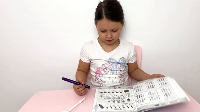 Лера и Ева показывают хорошее и плохое поведение смотреть онлайн