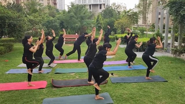 'Adiyogi'- Yoga Dance [Part-2] смотреть онлайн