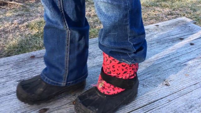 Harper Makes Minecraft Walking Sound Outdoors!