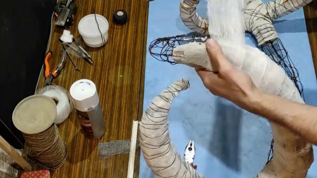 ((Подставка для гитары своими руками.)) смотреть онлайн