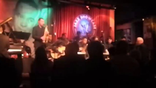Quintessence - Columbia College Jazz Ensemble feat. M. Trabucco, L. Marinozzi, G. Ferreri смотреть онлайн