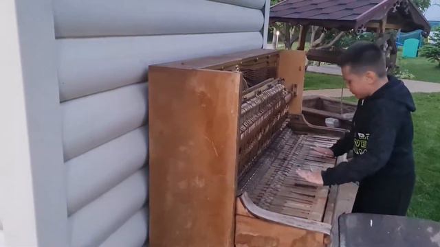 я с мамой на ДАЧЕ TLT смотреть онлайн