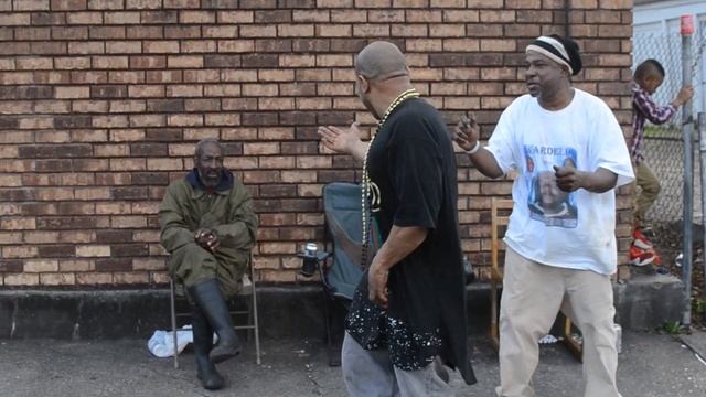 SPINNER MAN SO FRESH SO CLEAN VIDEO SNIPPIT PT.2 FILMED IN NEW ORLANES WITHA A GUY ON THE STREET смотреть онлайн