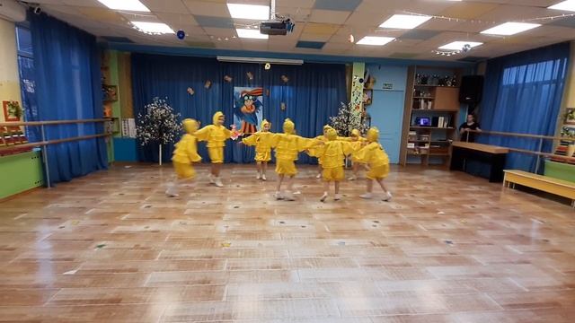 МДОБУ детский сад 120 Калинка. Тематический танец "Переполох" смотреть онлайн