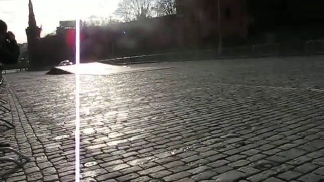 Раллийный Ё-мобиль резвится на Васильевском спуске смотреть онлайн