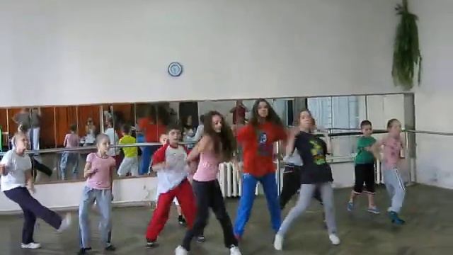 Школа танцев Алёны Ващенко "Street-classic" HIP-HOP от Наташи Гусевой смотреть онлайн