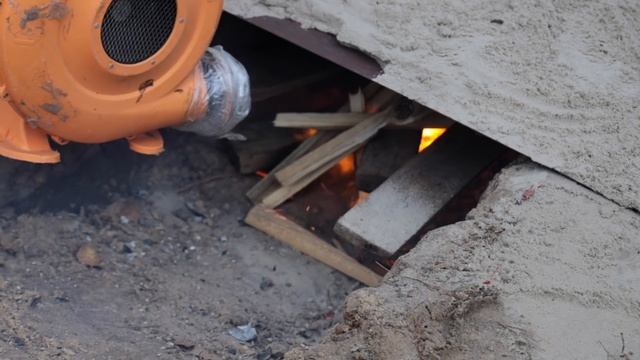 У КОГО ЖАРЧЕ ?! БАНЯ ИЗ ПЛЕНКИ - DIY смотреть онлайн