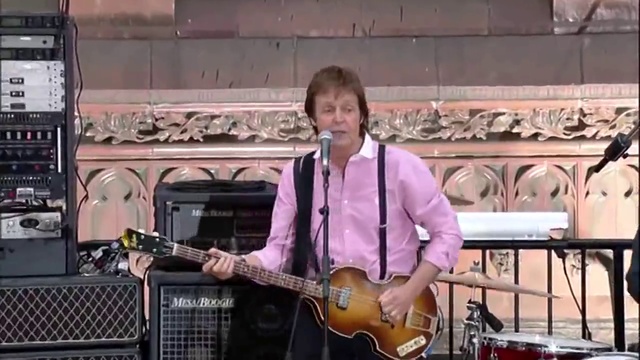 Paul McCartney - Back In The USSR (Live On The Rooftop - New York City 2009)