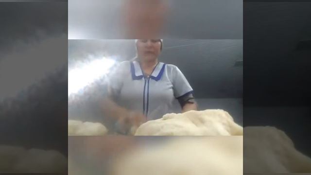 Работа в Пекарне // Стряпаю булочки ? смотреть онлайн
