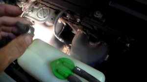 Suzuki SX 4 замена датчика давления масла, без снятия выпускного коллектора.