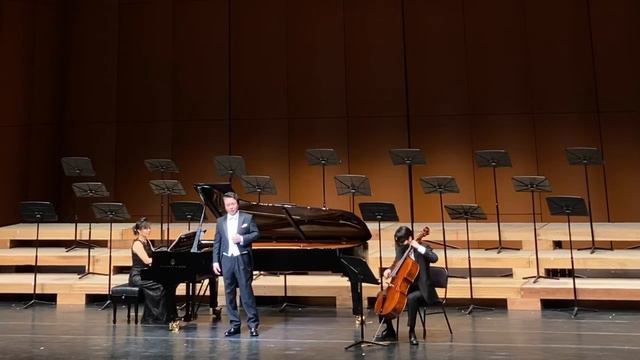 한계령 바리톤 홍성진 아들과 함께 광주시 여성합창단 찬조/Baritone Sung Jin Hong / Korean lyric Song with son.. Jason D. Hong смотреть онлайн